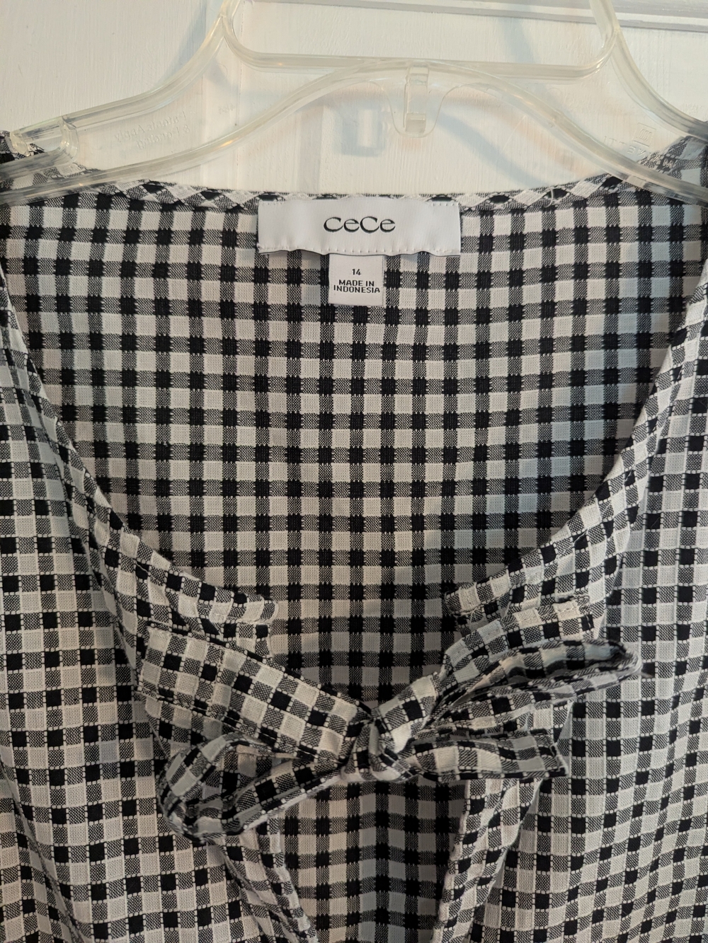 NWT Peplum CeCe Women's Black & White Gingham Tie-Front Top - Picture 4 of 6
